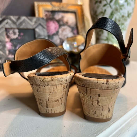 Kork-Ease Korks Vienna Black Leather Slingback Buckle Cork Sandals - Picture 3 of 7